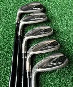 Serie de Fers Taylormade Stealth gaucher regular