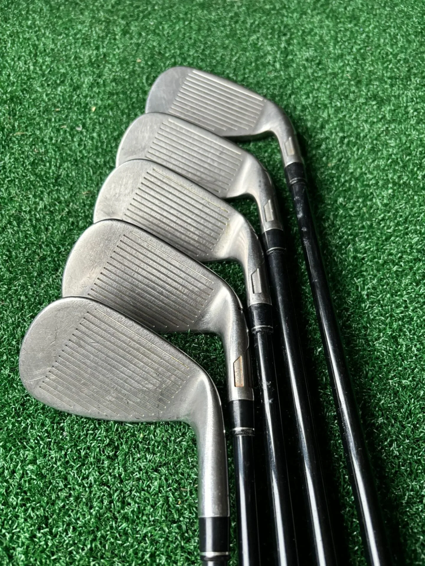 Serie de Fers Taylormade Stealth gaucher regular – Image 2