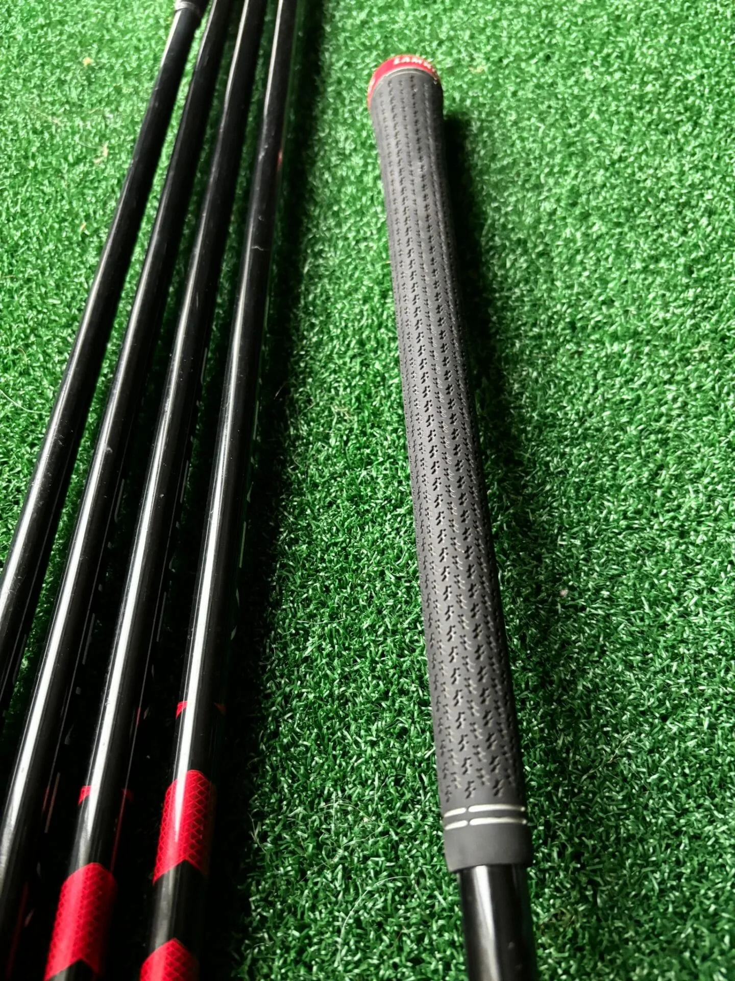Serie de Fers Taylormade Stealth gaucher regular – Image 4