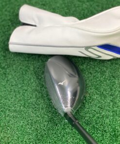 Alternative view of Hybride 4 Mizuno st-x neuf senior